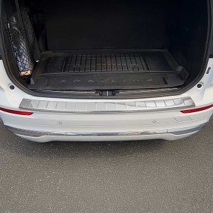 Volvo XC60 Bumper Sill Cover - Rear - Omac - Gloss Silver - '18-'24 Volvo XC60 Bumper Sill Cover - Rear - Omac - Gloss Silver - '18-'24